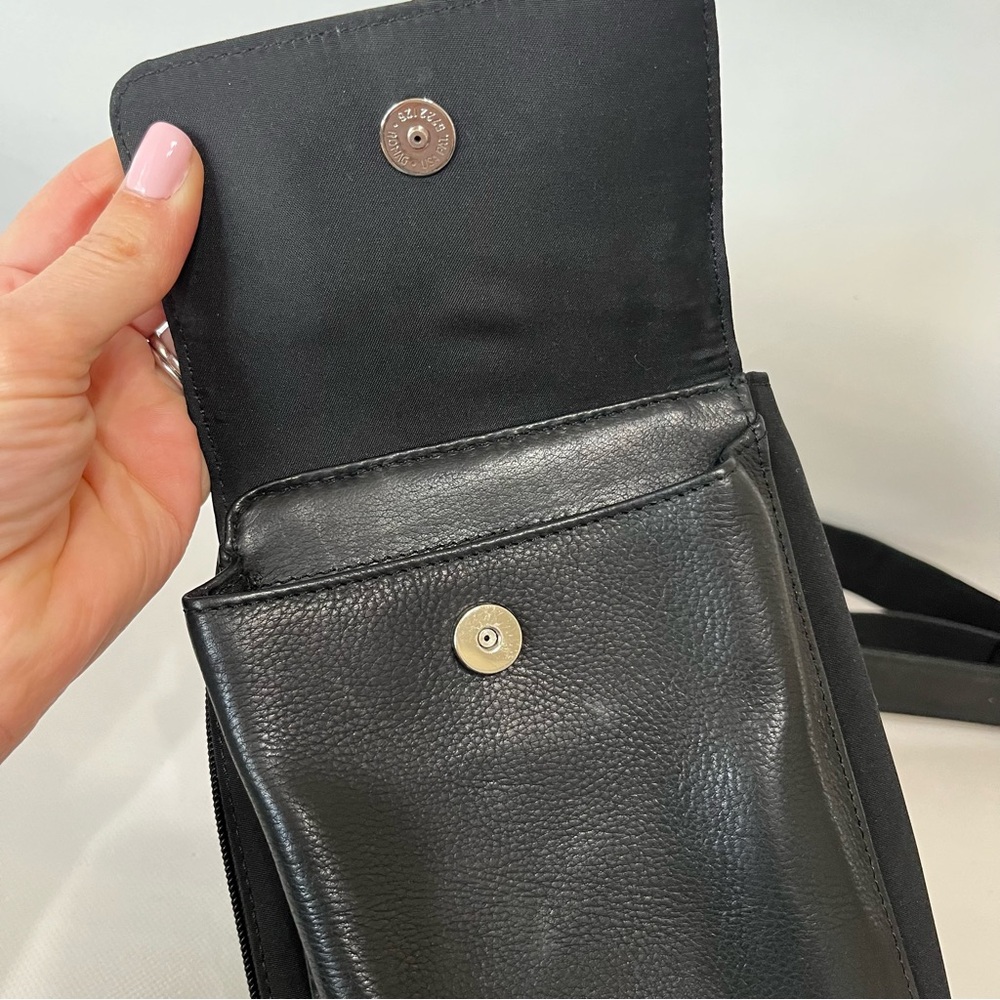 Vintage Fossil Black Crossbody Bag - Picture 3 of 9
